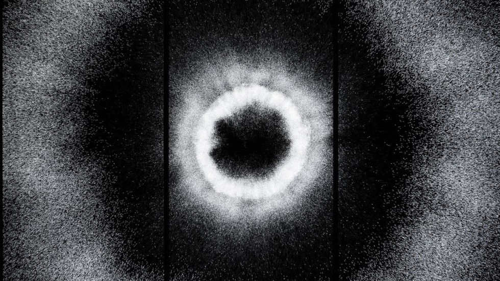 Image of gallery installation by Leo Villareal